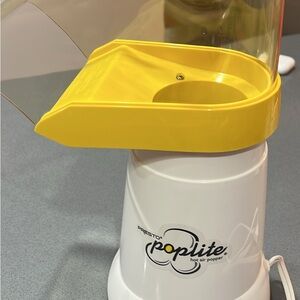Yellow and White Beverage Dispenser for Kitchen Tools